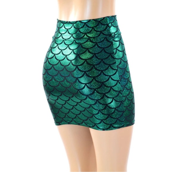 Green Mermaid or Dragon Scales Metallic Mini Skirt - Picture 2 of 5